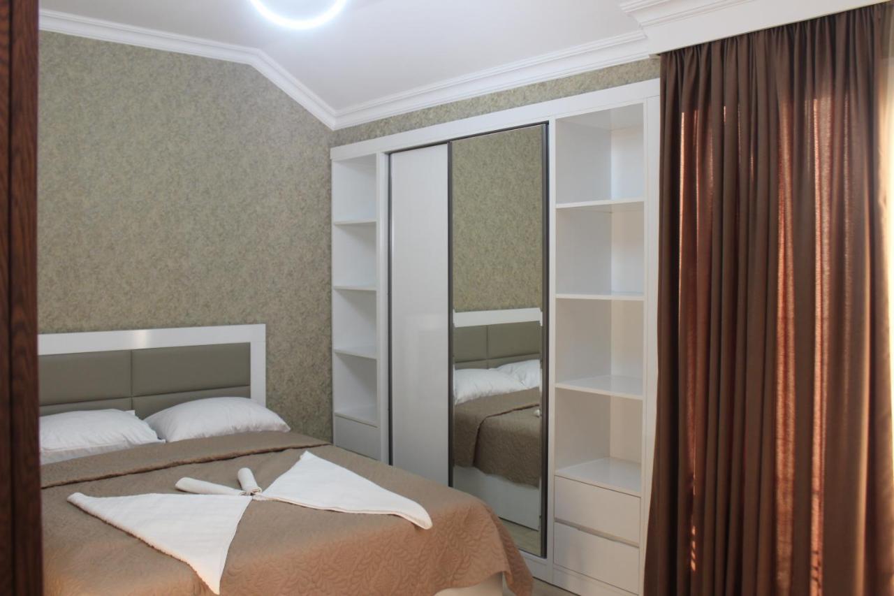 Hotel Tarasa Koutaïssi Extérieur photo