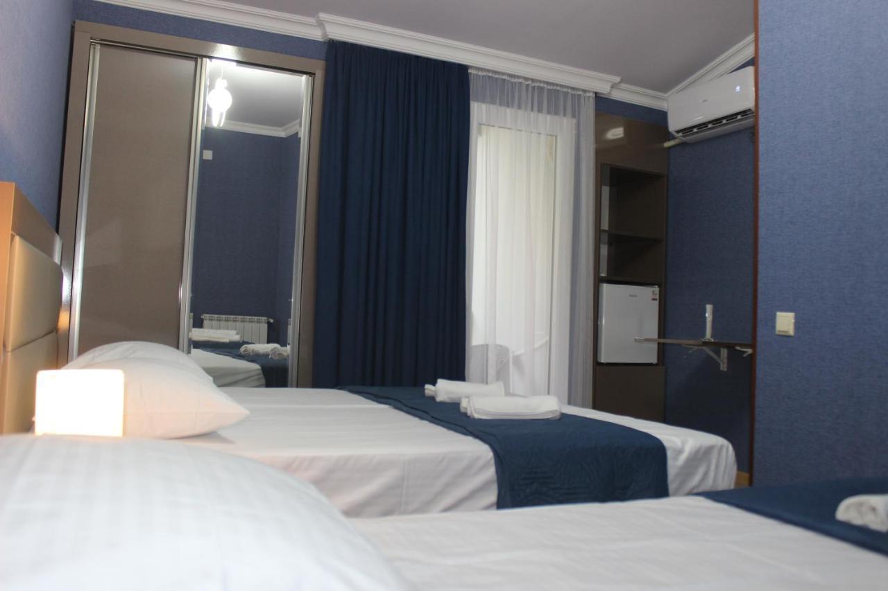 Hotel Tarasa Koutaïssi Extérieur photo