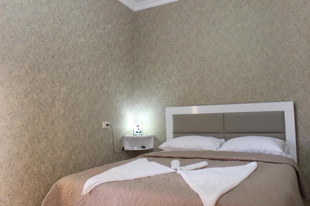 Hotel Tarasa Koutaïssi Extérieur photo
